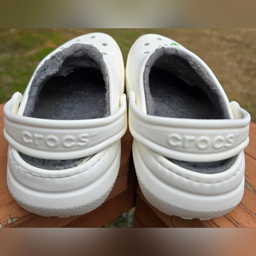 Sz 1 Big Kids CROCS CLASSIC WHITE LINED Clogs